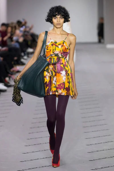 Look 38